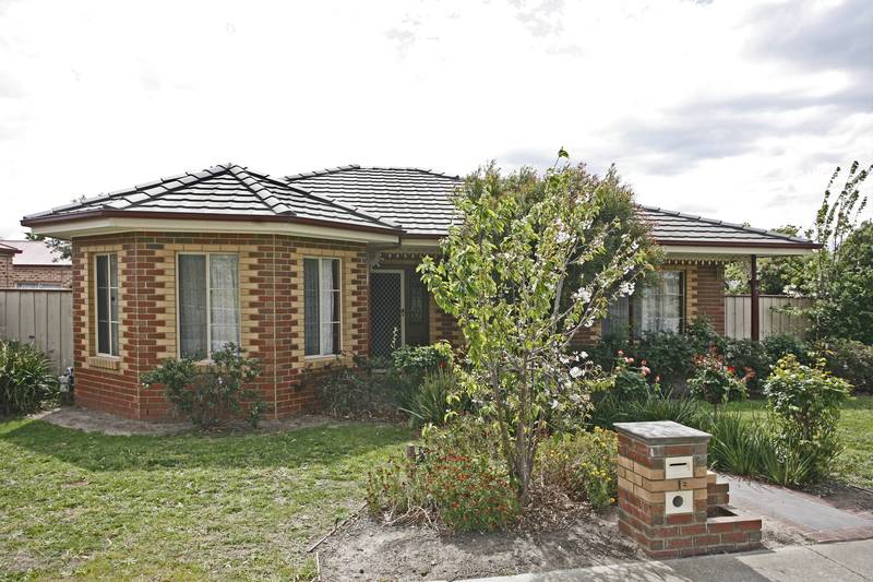 Fantastic Family Living Picture 1