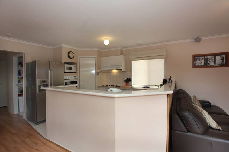 THE PERFECT FAMILY HOME Picture 2