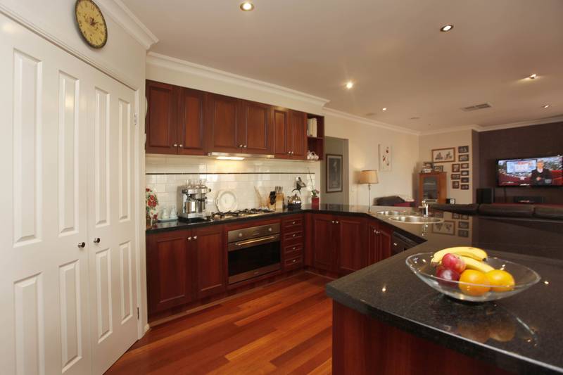 ARE YOU LOOKING FOR LIFESTYLE? Picture 3