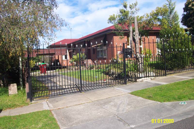 FAMILY HOME
UNDER APPLICATION!! Picture 1
