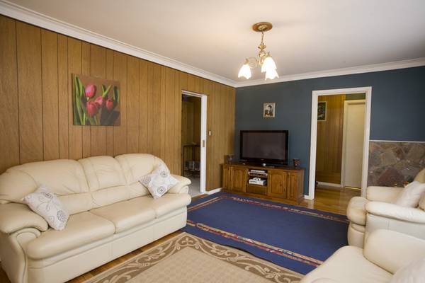 Walk to Lyndale primary school Picture 2