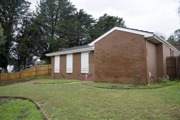 QUIET COURT LOCATION Picture 2