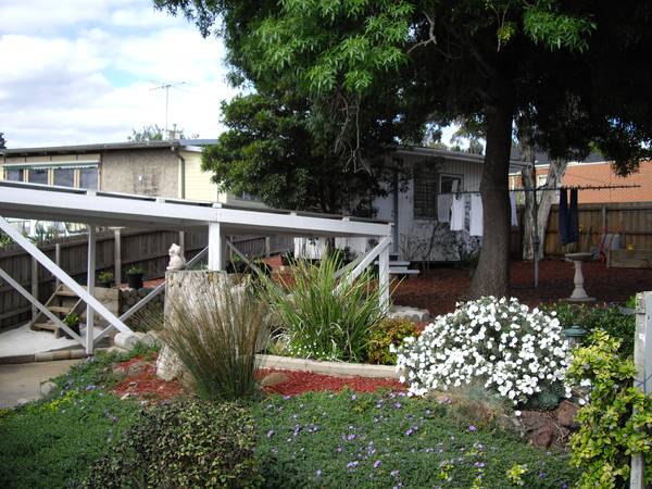 OPPORTUNITY KNOCKS Picture