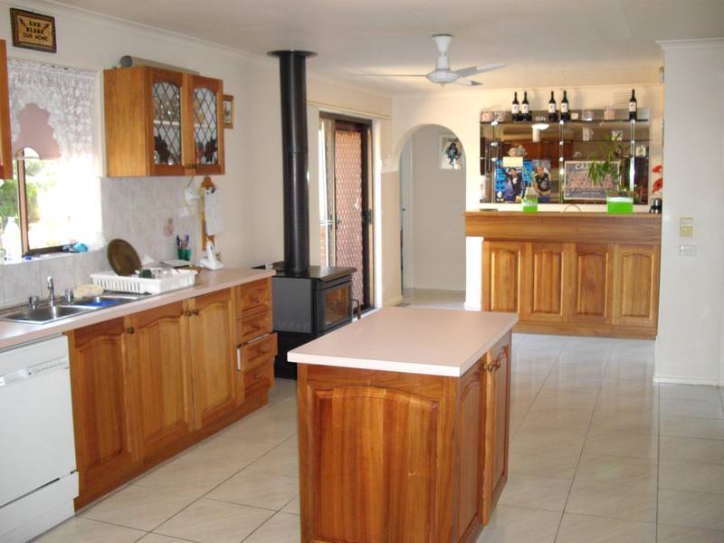 Position and Views! Picture