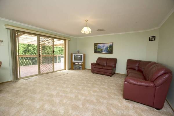 Good design is always in demand - 6 Bedrooms Picture