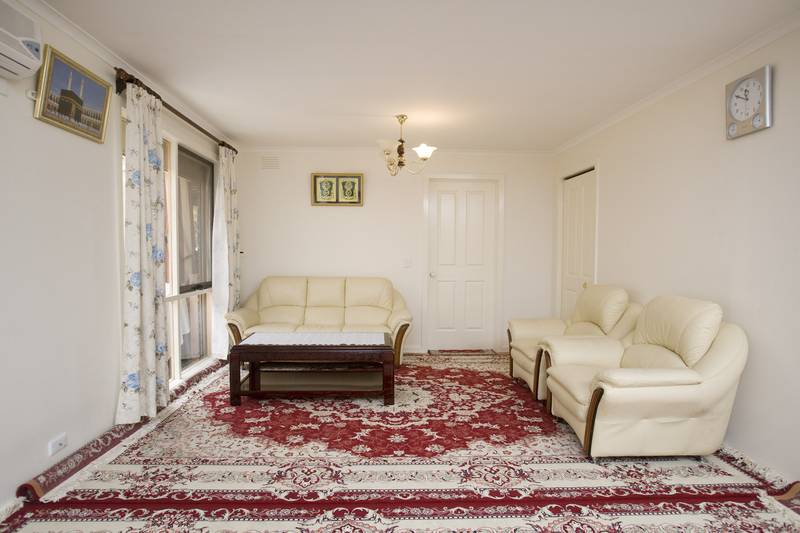 A FAMILY PLAN THAT REALLY DELIVERS! Picture