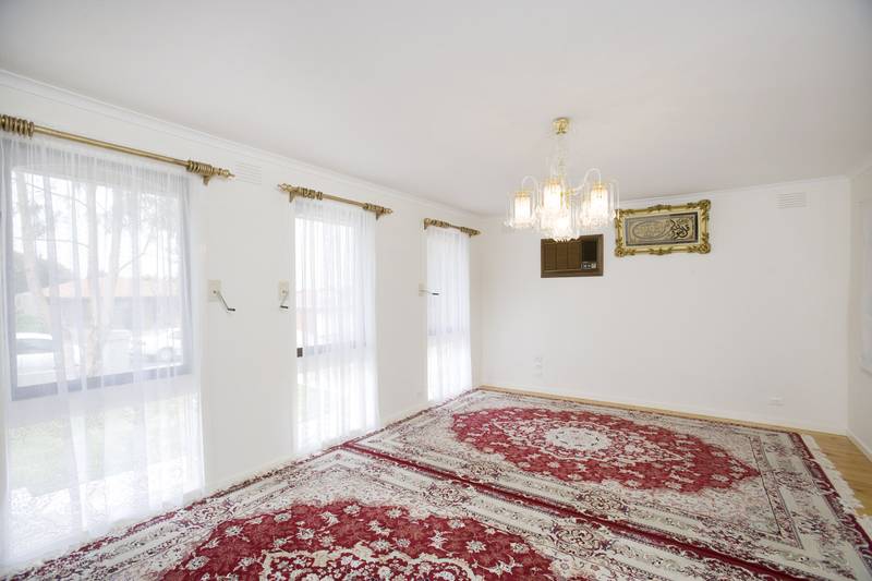 A FAMILY PLAN THAT REALLY DELIVERS! Picture