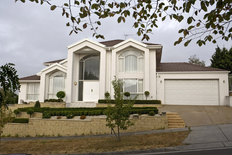 STYLE AND CLASS Picture 1