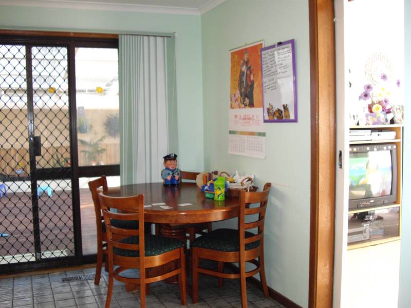 Great Value Family Home! Picture 2