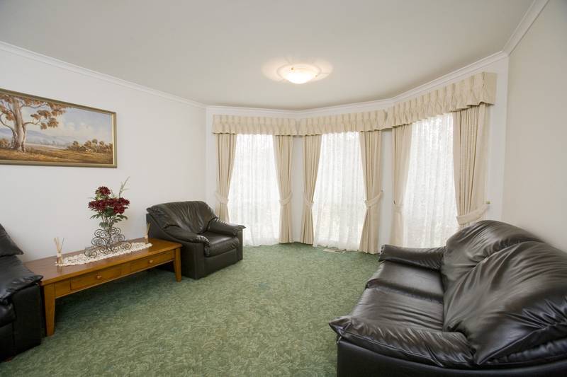 ONLY 7 YEARS YOUNG! Picture 2