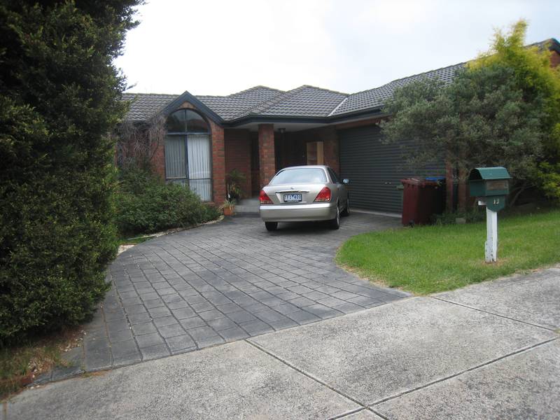 Split Level Beauty! Picture 1