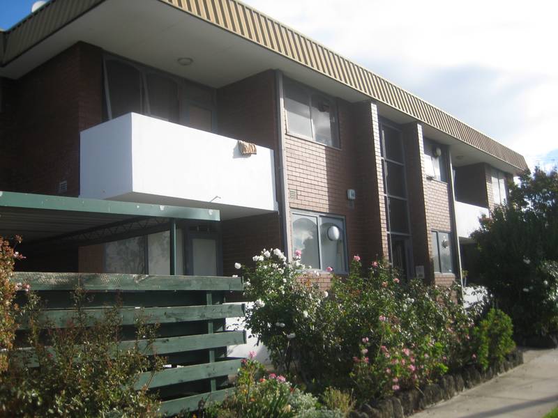 NICE AND COZY!! UNDER APPLICATION Picture 1