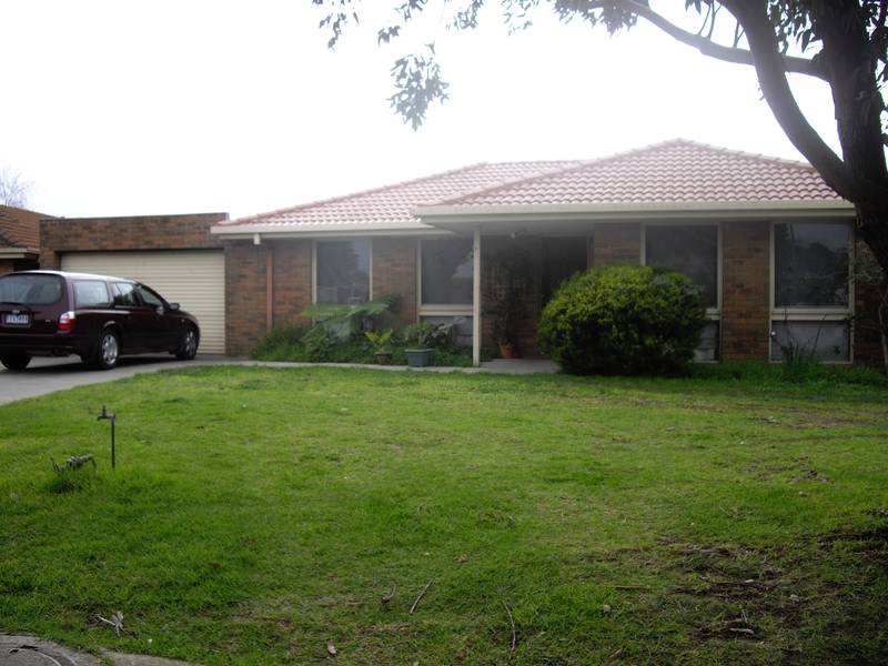 Budget 4 Bedroom, 2 Bathrooms Picture 1