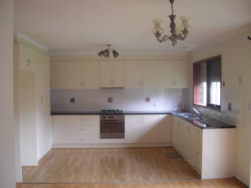 UNDER OFFER Picture 2