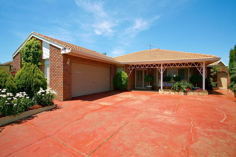 "THE MAGNIFICENT" 3 Bedroom plus Study Picture 1