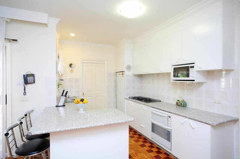 "THE MAGNIFICENT" 3 Bedroom plus Study Picture 3