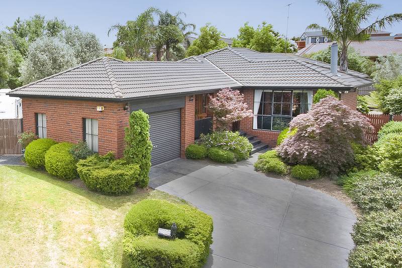 A NEW LIFE STYLE AWAITS! Picture 1