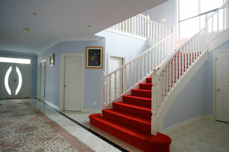 BUILT FOR A KING AND QUEEN Picture 2