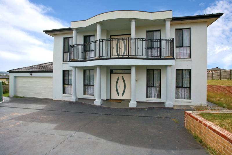 BUILT FOR A KING AND QUEEN Picture 1