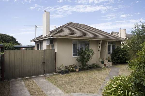 ATTENTION INVESTORS OR FIRST HOME BUYERS Picture 1