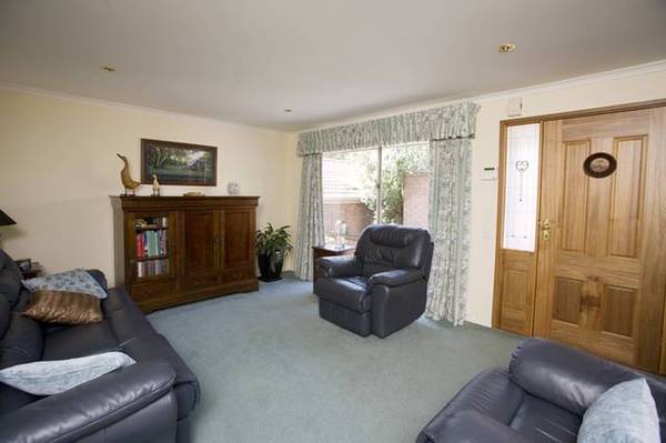 WHAT A BEAUTY! Picture 3