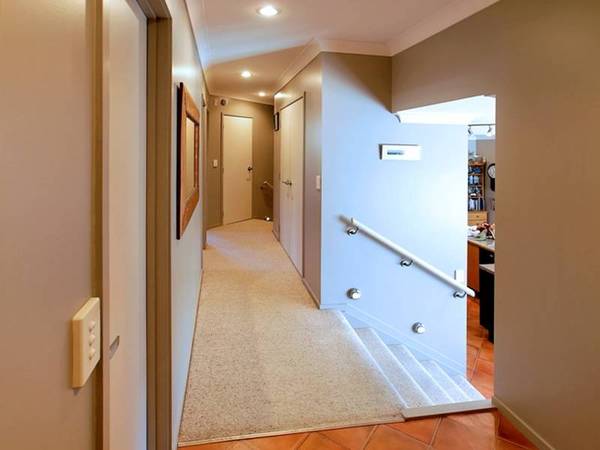 Overview of Oratia Picture 3