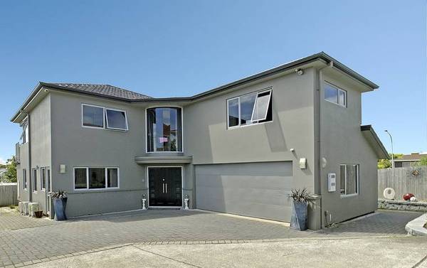 BE A WINNER
...
OWN AN AWARD WINNING HOME Picture 1