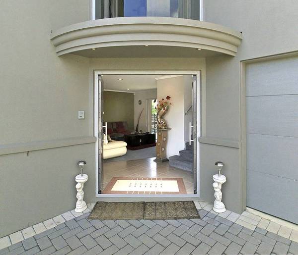 BE A WINNER
...
OWN AN AWARD WINNING HOME Picture 2