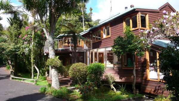 Paradise Escape Picture 1