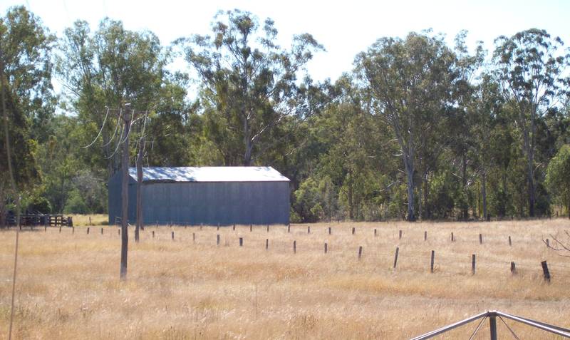 Have you been looking for good acreage close to Ipswich and Fernvale? Picture 3