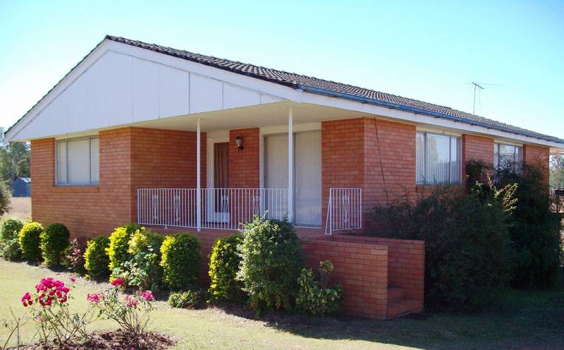 Have you been looking for good acreage close to Ipswich and Fernvale? Picture 2