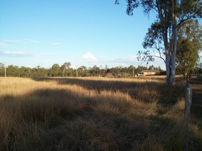 Have you been looking for good acreage close to Ipswich and Fernvale? Picture
