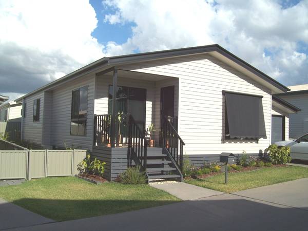 GORGEOUS VILLA WITH RESORT LIFESTYLE Picture 1