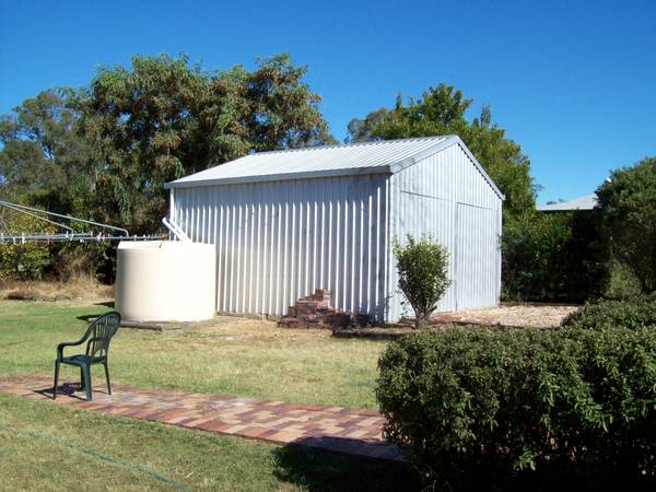 PRICE, PERFECTION & POSITION!!!!! Picture 3