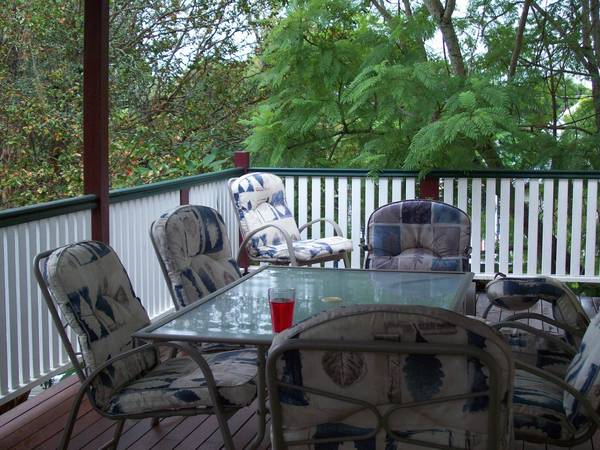 Beautiful Colonial in Sadliers Crossing Picture 2