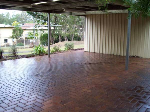 SPACIOUS SOLID FAMILY HOME - QUIET AREA Picture 3