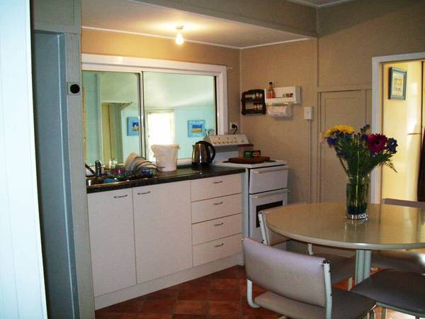 Walk to Boys Grammar and Station Picture 1