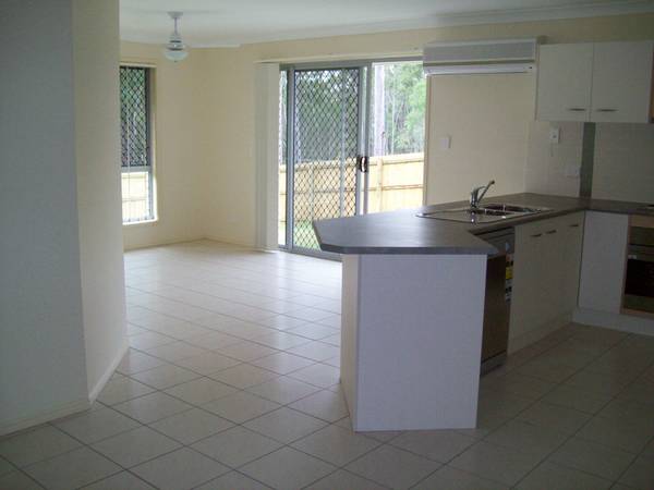 Great Home at a great Price!!! Picture 3