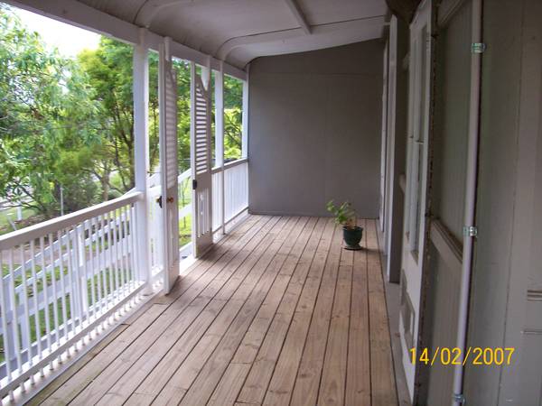 SADLIERS CROSSING Picture 3