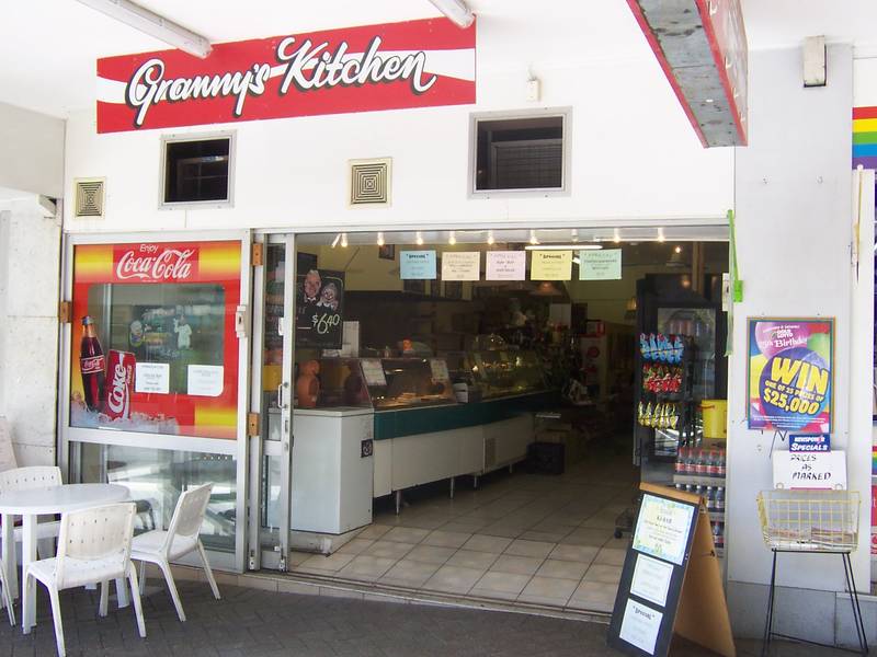 CAFE ON THE MALL IPSWICH Picture 1