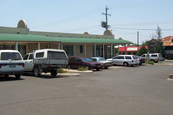 Lowood Retail/Office Space Picture 2
