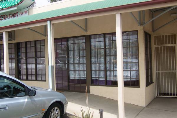 Lowood Retail/Office Space Picture 1