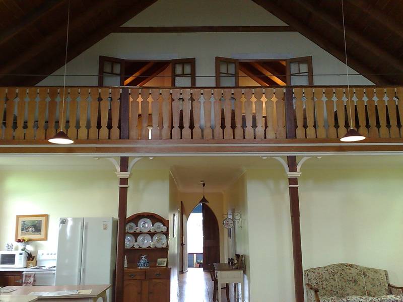 Contract Crashed! Unique 5 Bed Home Near Boonah Picture 1