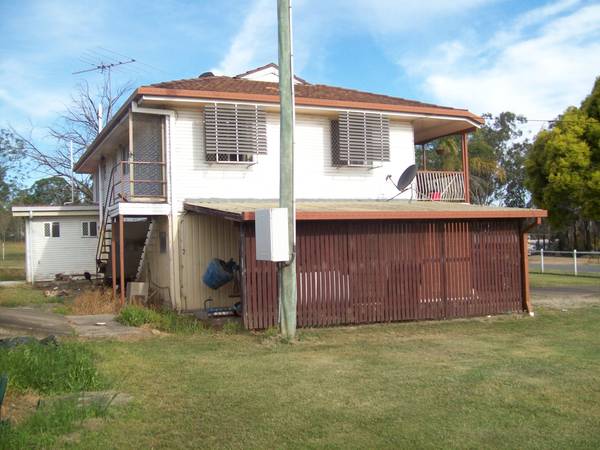 GREAT HOME WITH GREAT POTENTIAL - WALLOON Picture