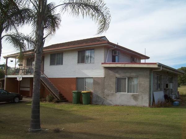 GREAT HOME WITH GREAT POTENTIAL - WALLOON Picture