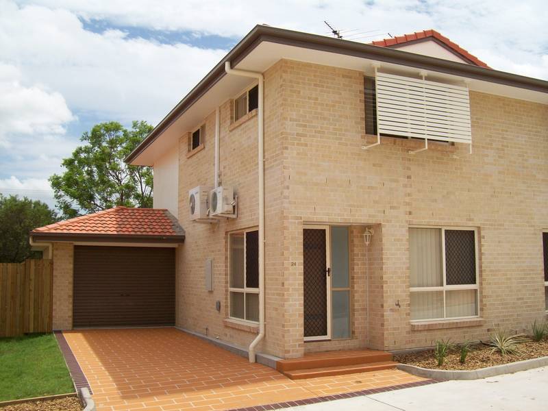 FIRST HOME BUYERS DREAM OR FABULOUS INVESTMENT! Picture 2