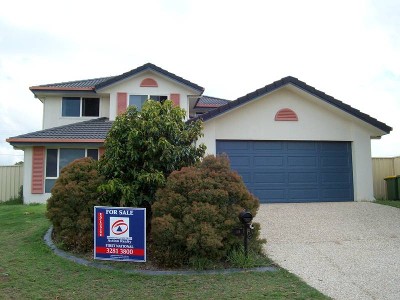 Modern 4 Bedroom Highset Family Home in Raceview Picture