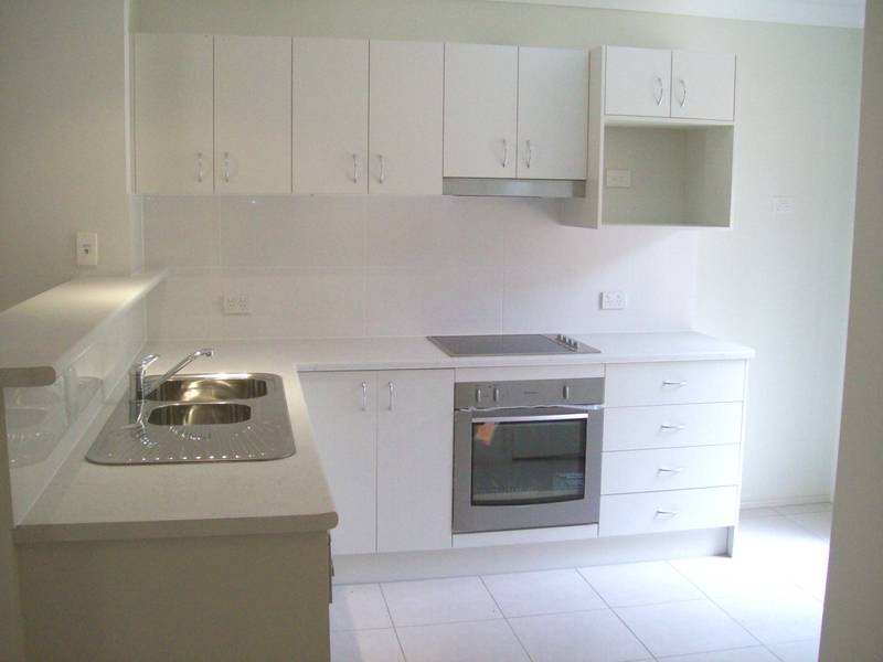 FIRST HOME BUYERS DREAM OR FABULOUS INVESTMENT Picture 2