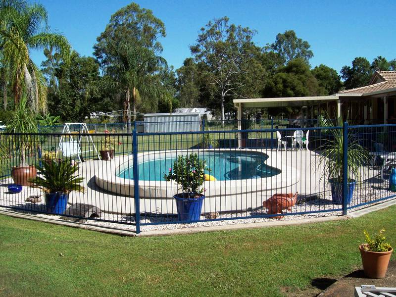 GIVE THE FAMILY A TREE CHANGE!!
17980m2 - PERFECT!! Picture 2