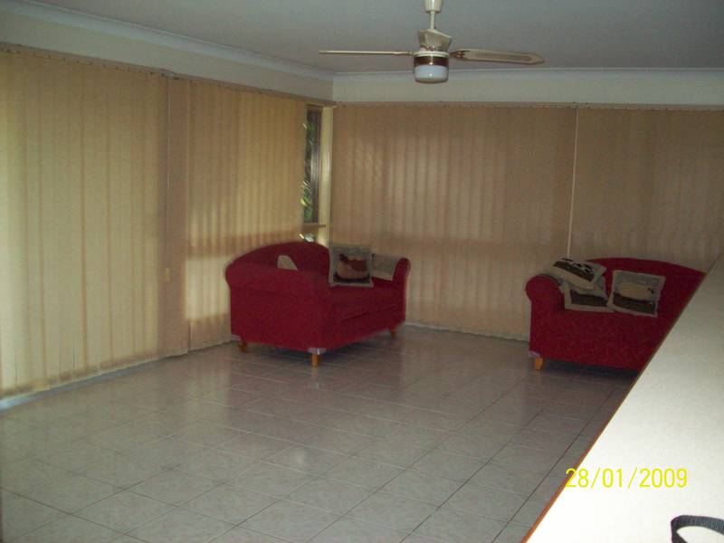 BUNDAMBA - 2.5 ACRES Picture